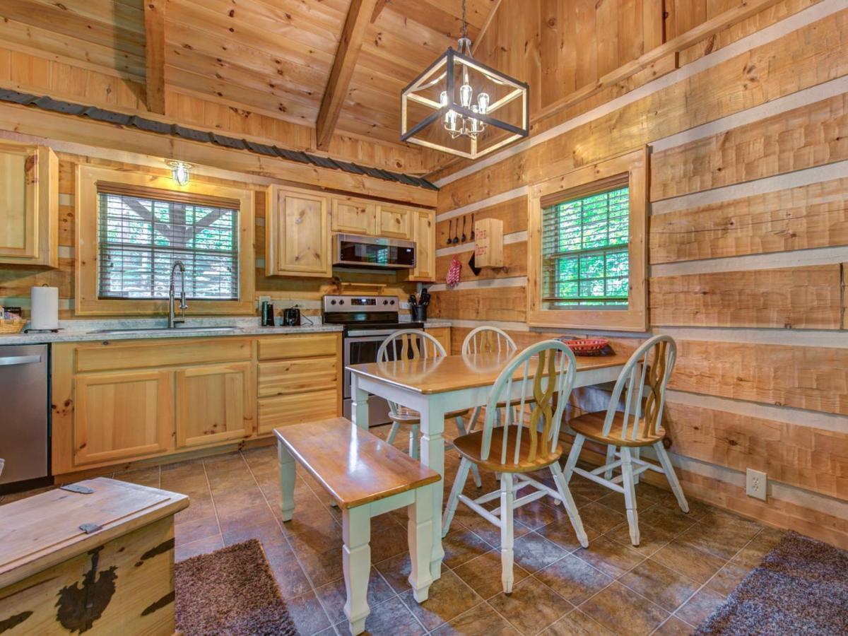 Lifes Escape Villa Gatlinburg Exterior photo